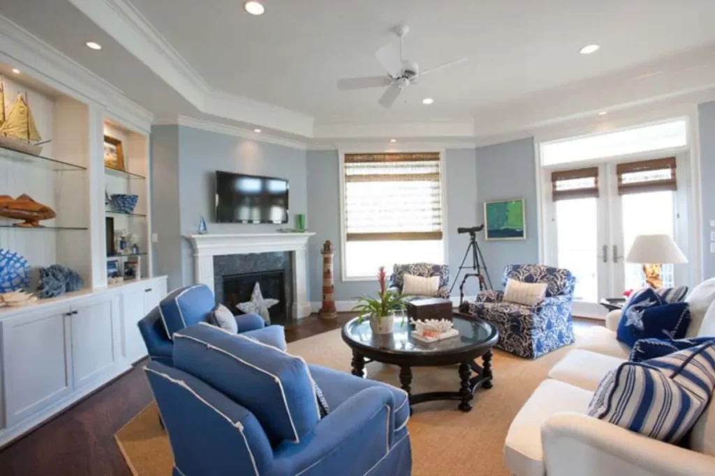 Blue Hues With Coast-Inspired Decoration