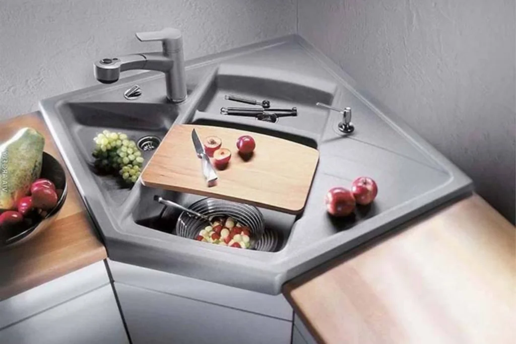 Contemporary Sink with Extra Compartments