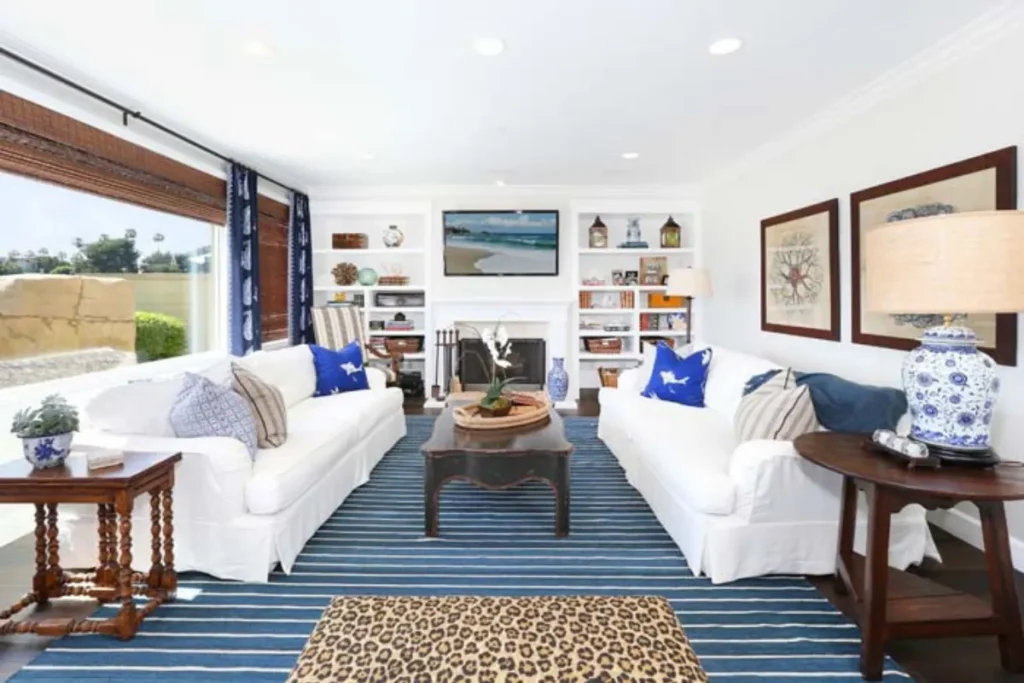 Elegant Living Room With Water Blue Accents