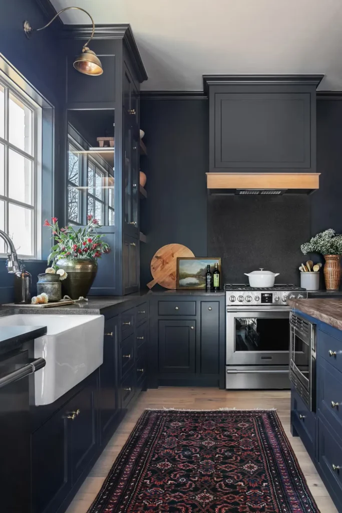  Go for Deep Blue Paint