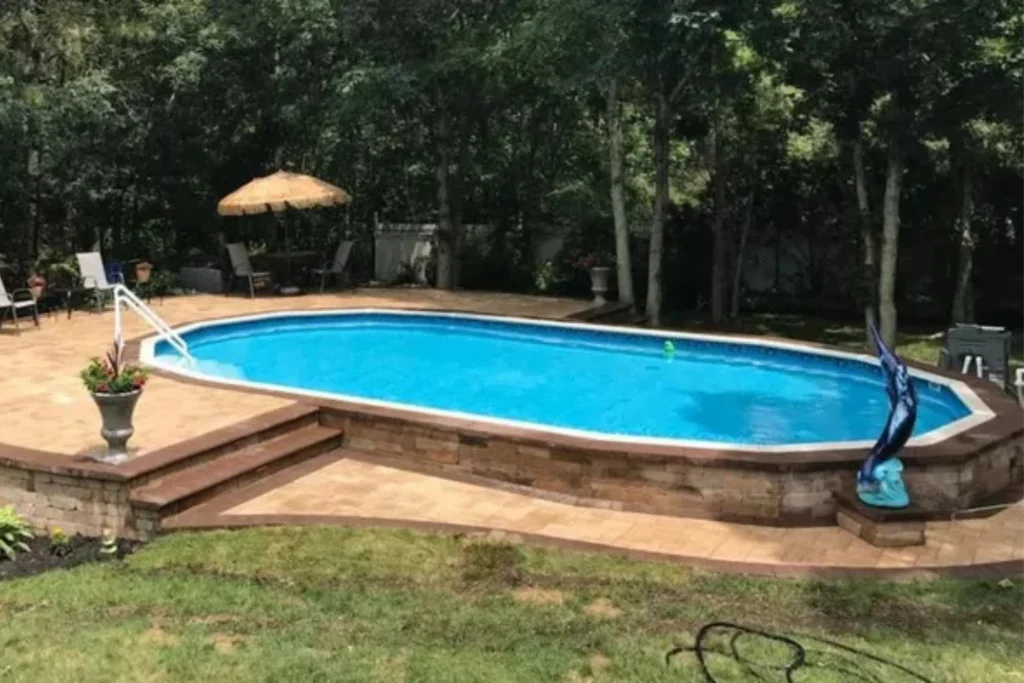 Luxurious but Budget-Friendly Curved Deck