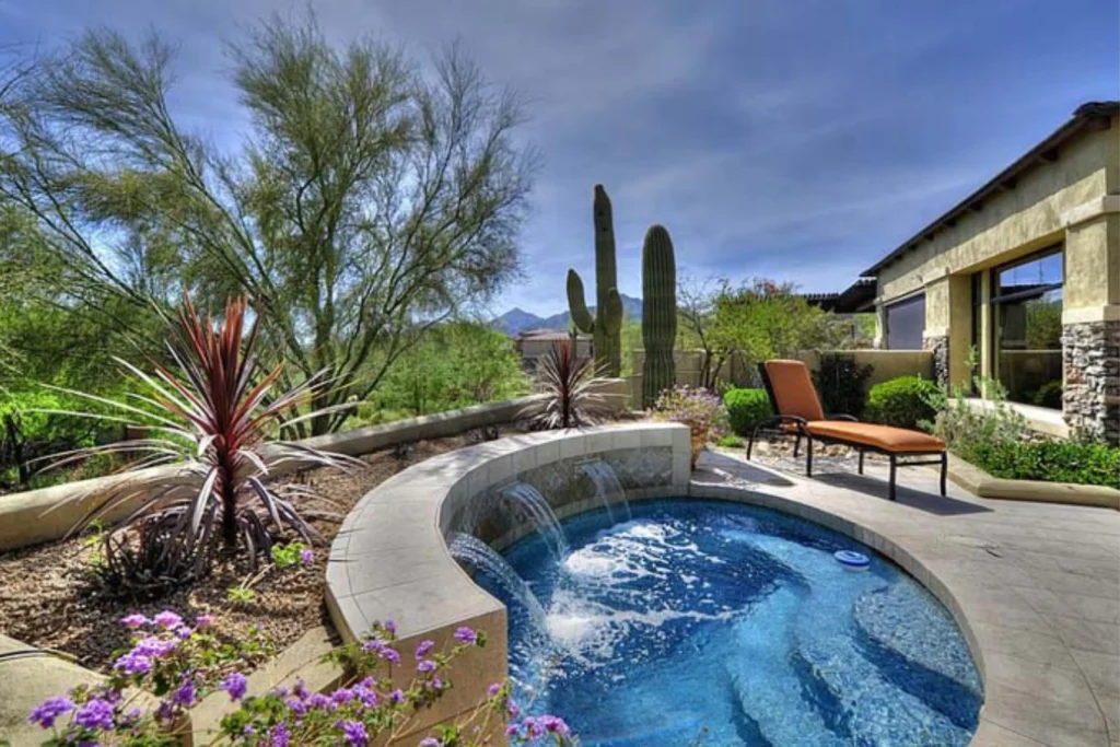 Modernize Your Yard with a Desert Dream Pool