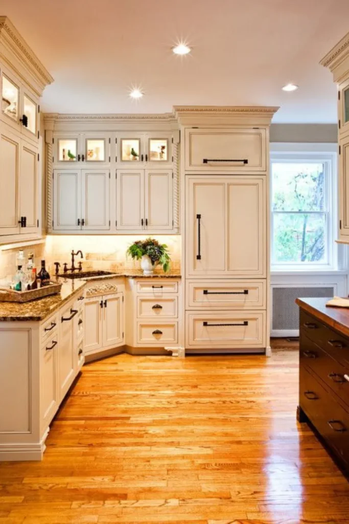 Traditional Kitchen Corner Sink Layout