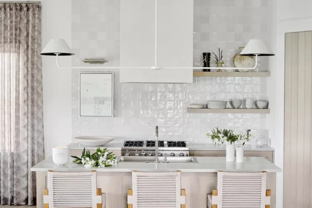 Try an All-White Theme